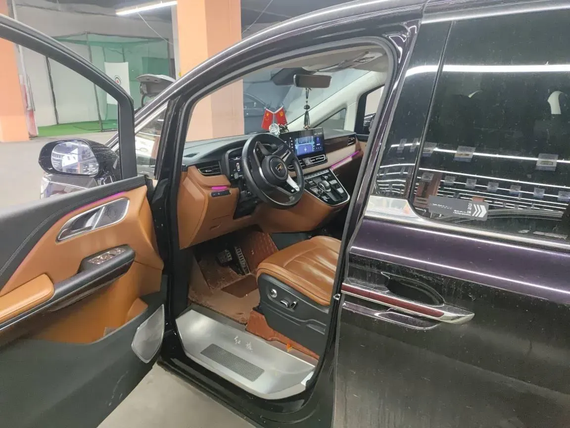 2023 HongQi HQ9 2.0T 252HP L4 8AT,autocango,china used car exporter,china ev exporter,chinese used car exporter,chinese used ev exporter