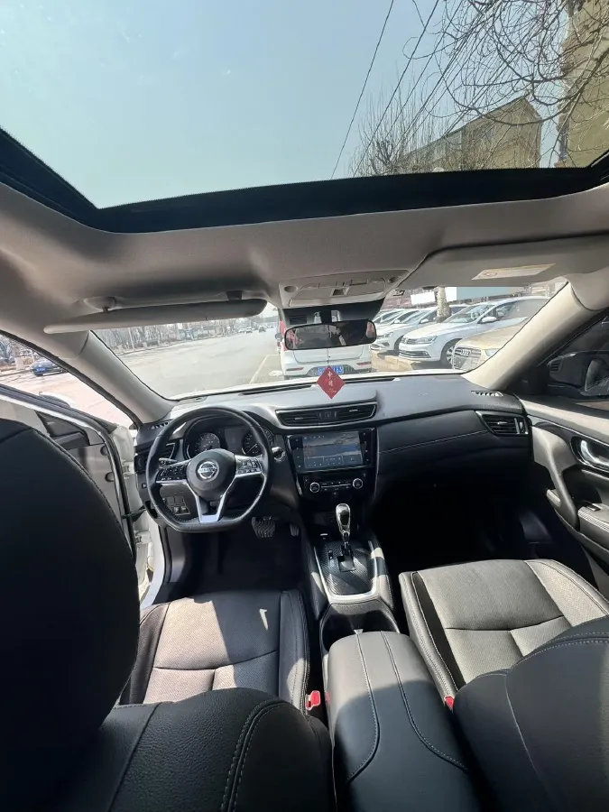 2022 Nissan X-Trail 2.0L 151HP L4 CVT,autocango,china used car exporter,china ev exporter,chinese used car exporter,chinese used ev exporter