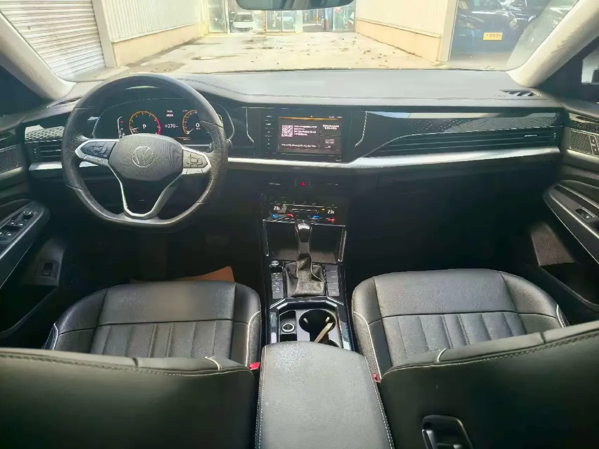 2021 Volkswagen Passat 2.0T 186HP L4 7DCT,autocango,china used car exporter,china ev exporter,chinese used car exporter,chinese used ev exporter