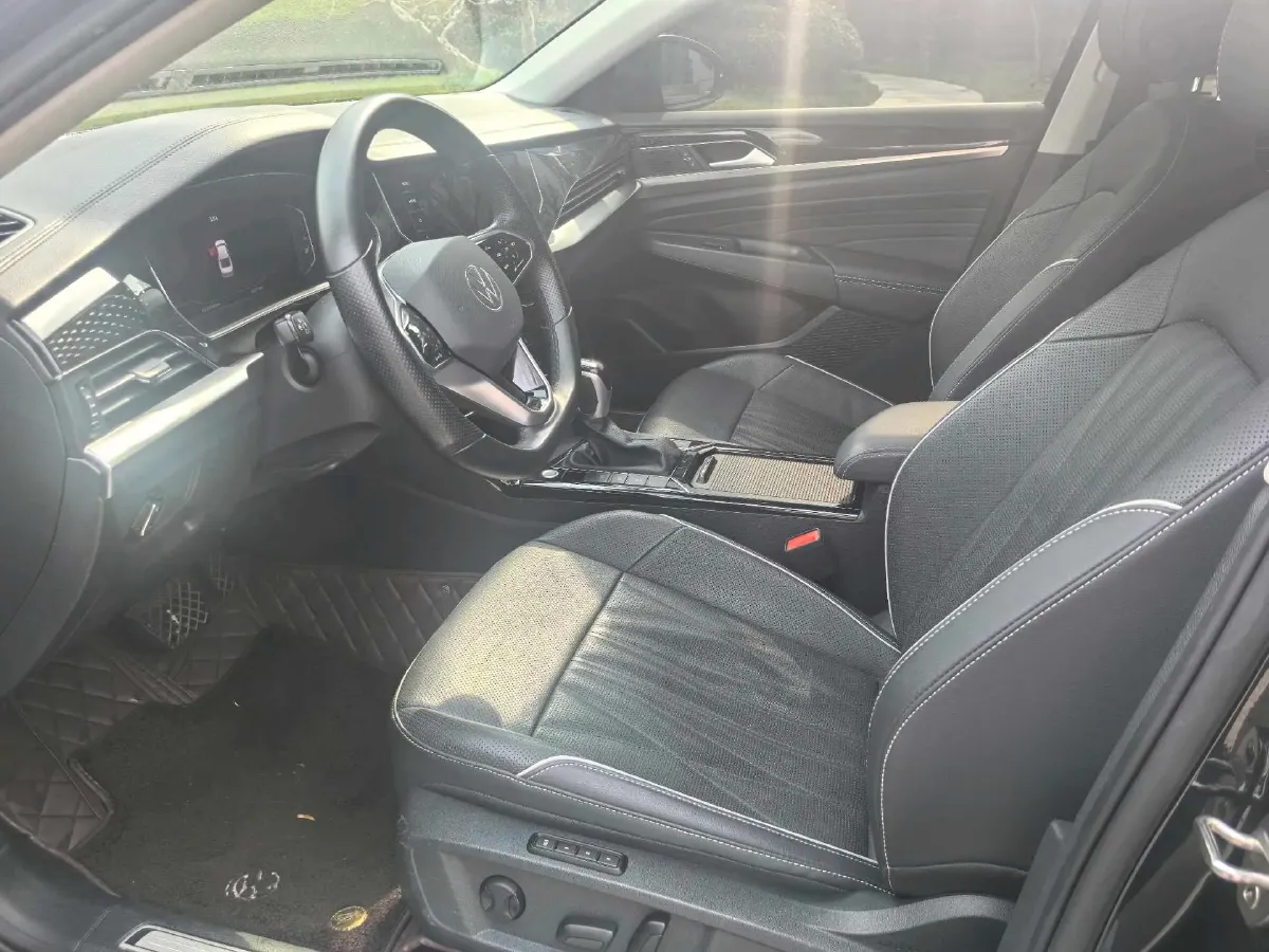 2022 Volkswagen Passat 2.0T 186HP L4 7DCT,autocango,china used car exporter,china ev exporter,chinese used car exporter,chinese used ev exporter