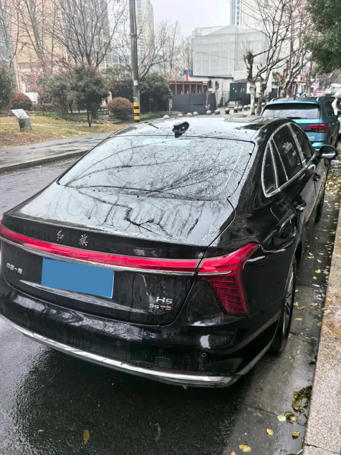2025 HongQi H5 1.5T 169HP L4 7DCT,autocango,china used car exporter,china ev exporter,chinese used car exporter,chinese used ev exporter