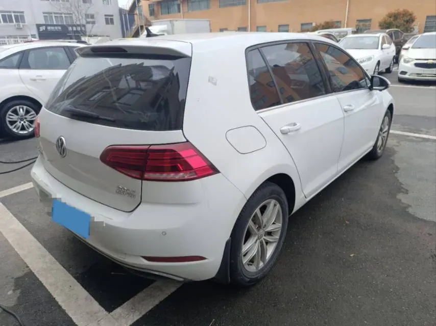 2019 Brilliance Auto V7 1.8T 231HP L4 7DCT,autocango,china used car exporter,china ev exporter,chinese used car exporter,chinese used ev exporter