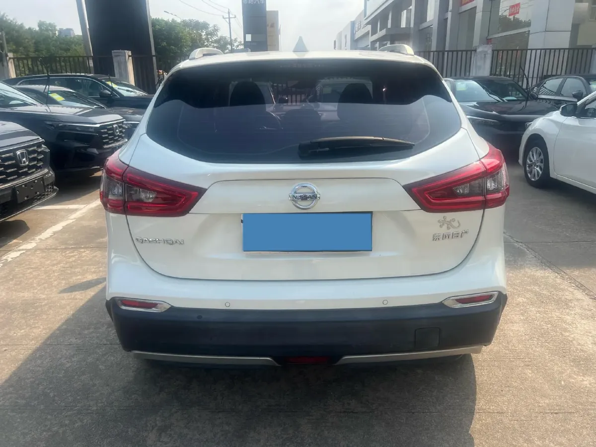2021 Nissan Qashqai 2.0L 151HP L4 CVT,autocango,china used car exporter,china ev exporter,chinese used car exporter,chinese used ev exporter