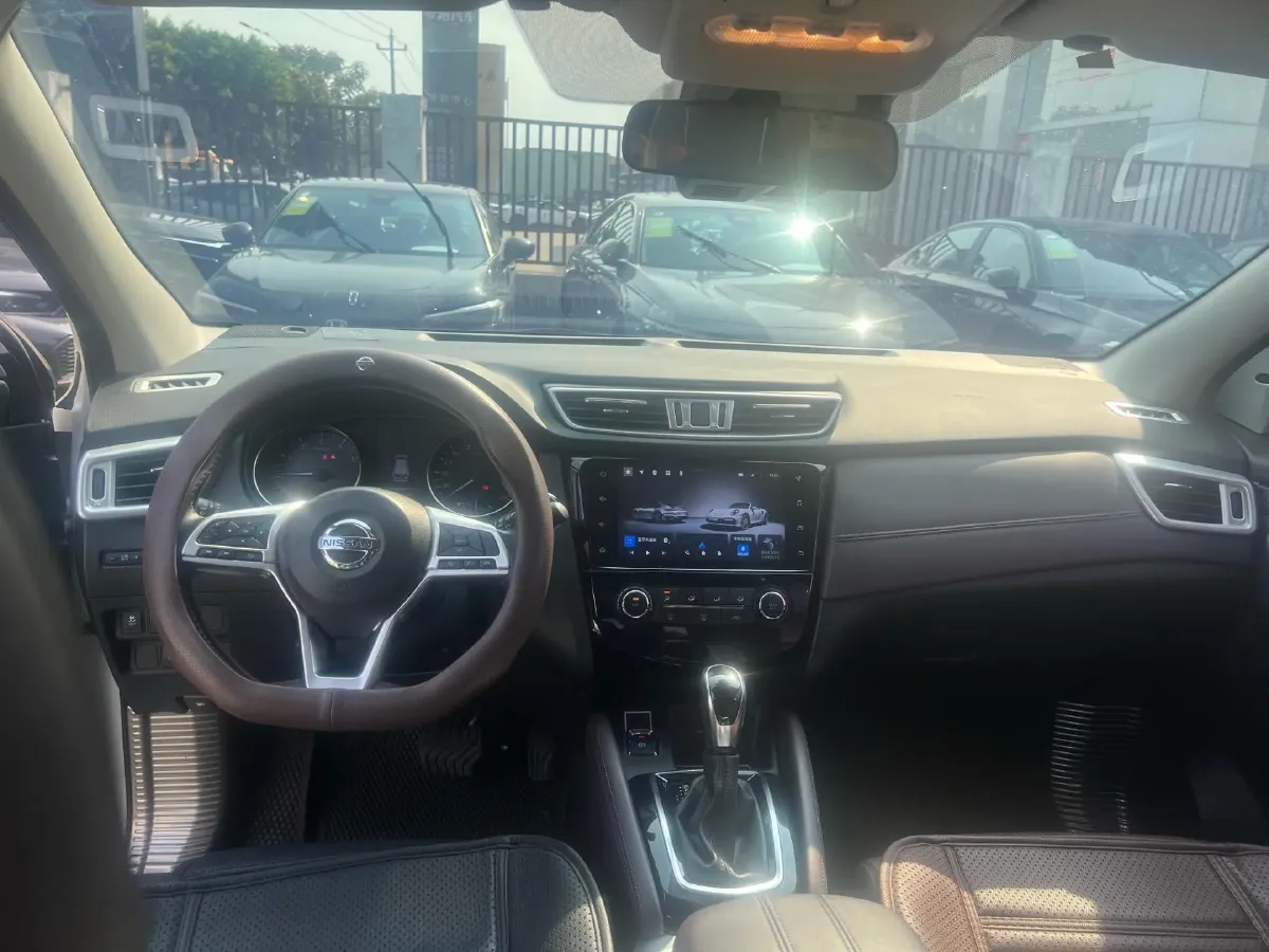 2021 Nissan Qashqai 2.0L 151HP L4 CVT,autocango,china used car exporter,china ev exporter,chinese used car exporter,chinese used ev exporter