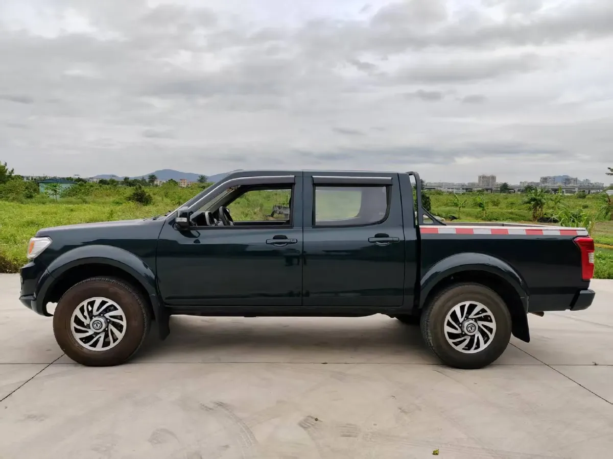 2017 Dongfeng RuiQi 2.5T 140HP L4 6MT,autocango,china used car exporter,china ev exporter,chinese used car exporter,chinese used ev exporter