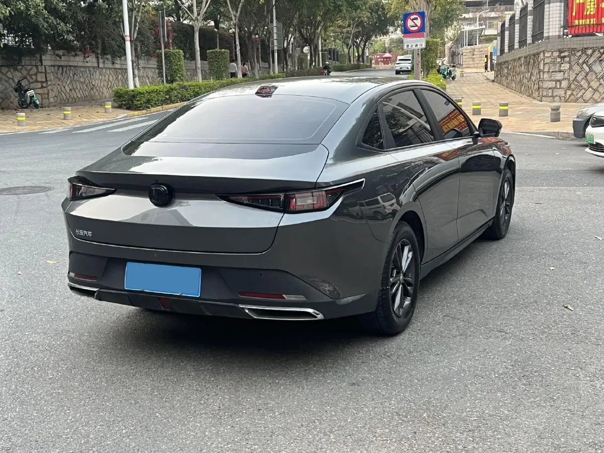 2023 ChangAn Lamore 1.5T 170HP L4 7DCT,autocango,china used car exporter,china ev exporter,chinese used car exporter,chinese used ev exporter