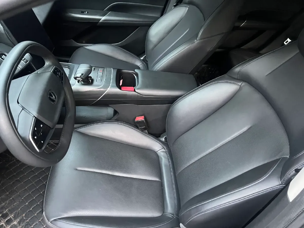 2023 ChangAn Lamore 1.5T 170HP L4 7DCT,autocango,china used car exporter,china ev exporter,chinese used car exporter,chinese used ev exporter