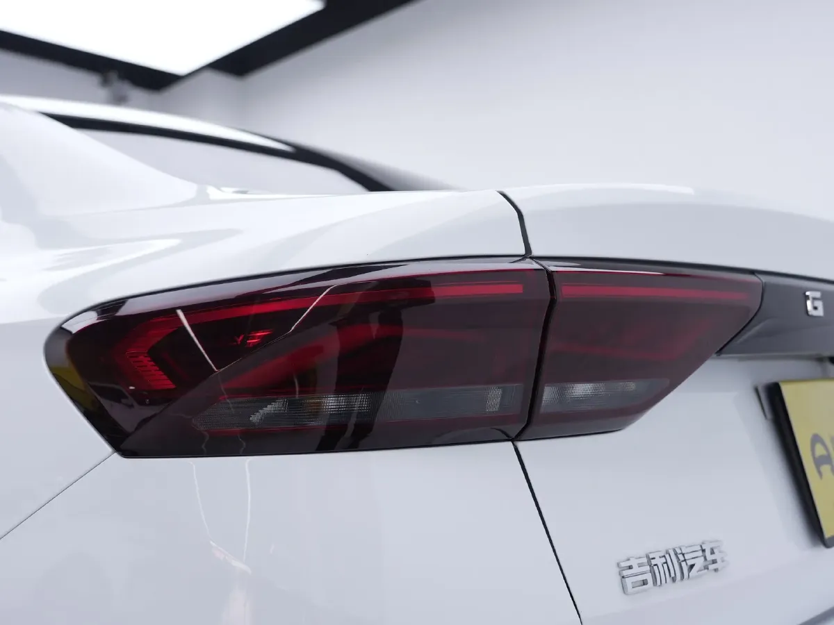 2025 Geely Emgrand 1.5L 127HP L4 CVT,autocango,china used car exporter,china ev exporter,chinese used car exporter,chinese used ev exporter