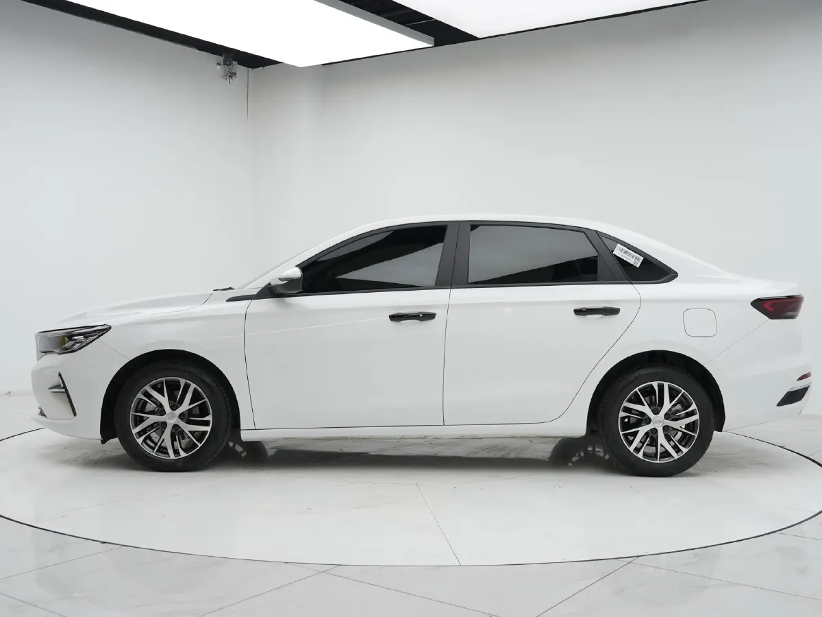 2025 Geely Emgrand 1.5L 127HP L4 CVT,autocango,china used car exporter,china ev exporter,chinese used car exporter,chinese used ev exporter