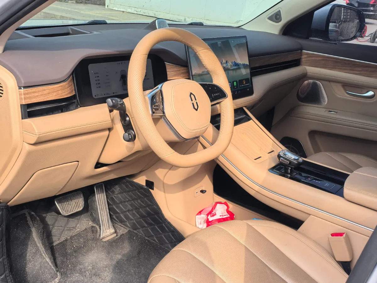 2024 AITO AITO M7 1.5T 152HP L4 REEV 40KWH,autocango,china used car exporter,china ev exporter,chinese used car exporter,chinese used ev exporter