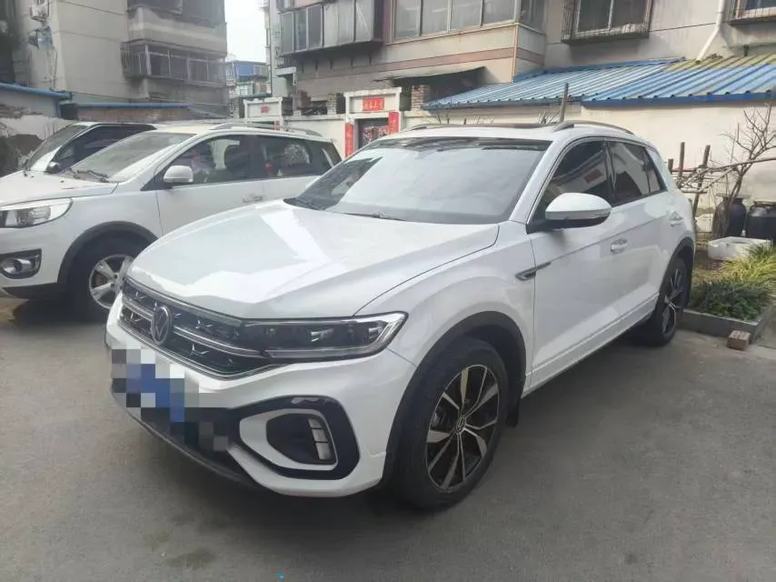 2023 Volkswagen T-Roc 1.5T 160HP L4 7DCT,autocango,china used car exporter,china ev exporter,chinese used car exporter,chinese used ev exporter