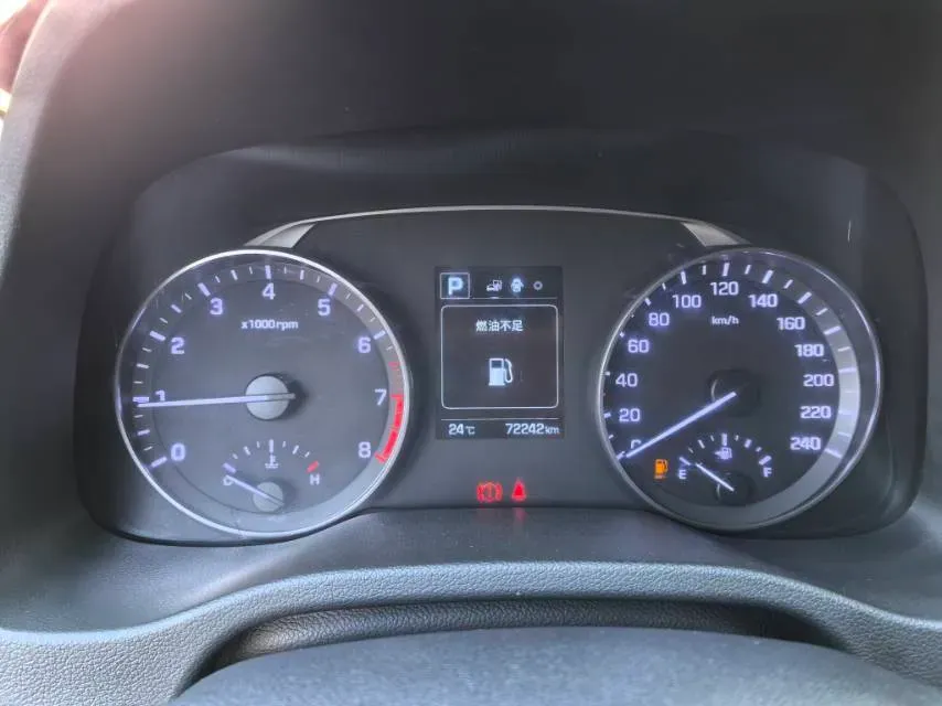 2016 Hyundai Elantra 1.6L 130HP L4 6AT,autocango,china used car exporter,china ev exporter,chinese used car exporter,chinese used ev exporter