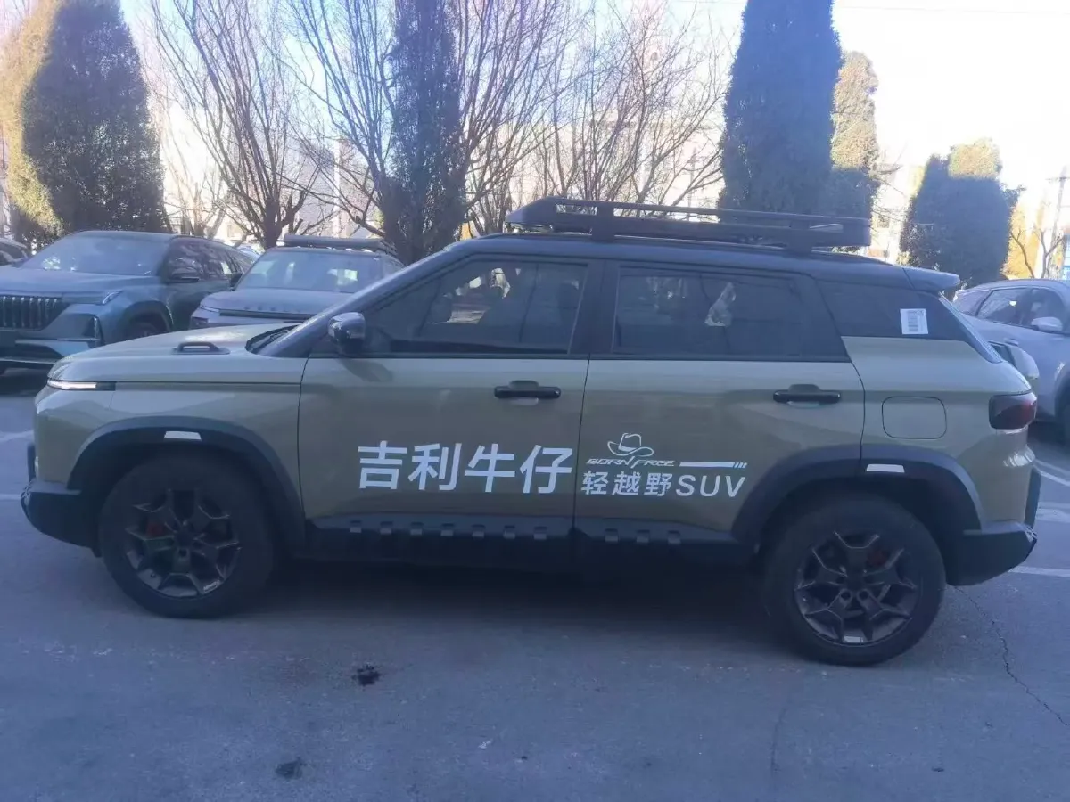 2025 Geely Cowboy 1.5T 181HP L4 7DCT,autocango,china used car exporter,china ev exporter,chinese used car exporter,chinese used ev exporter