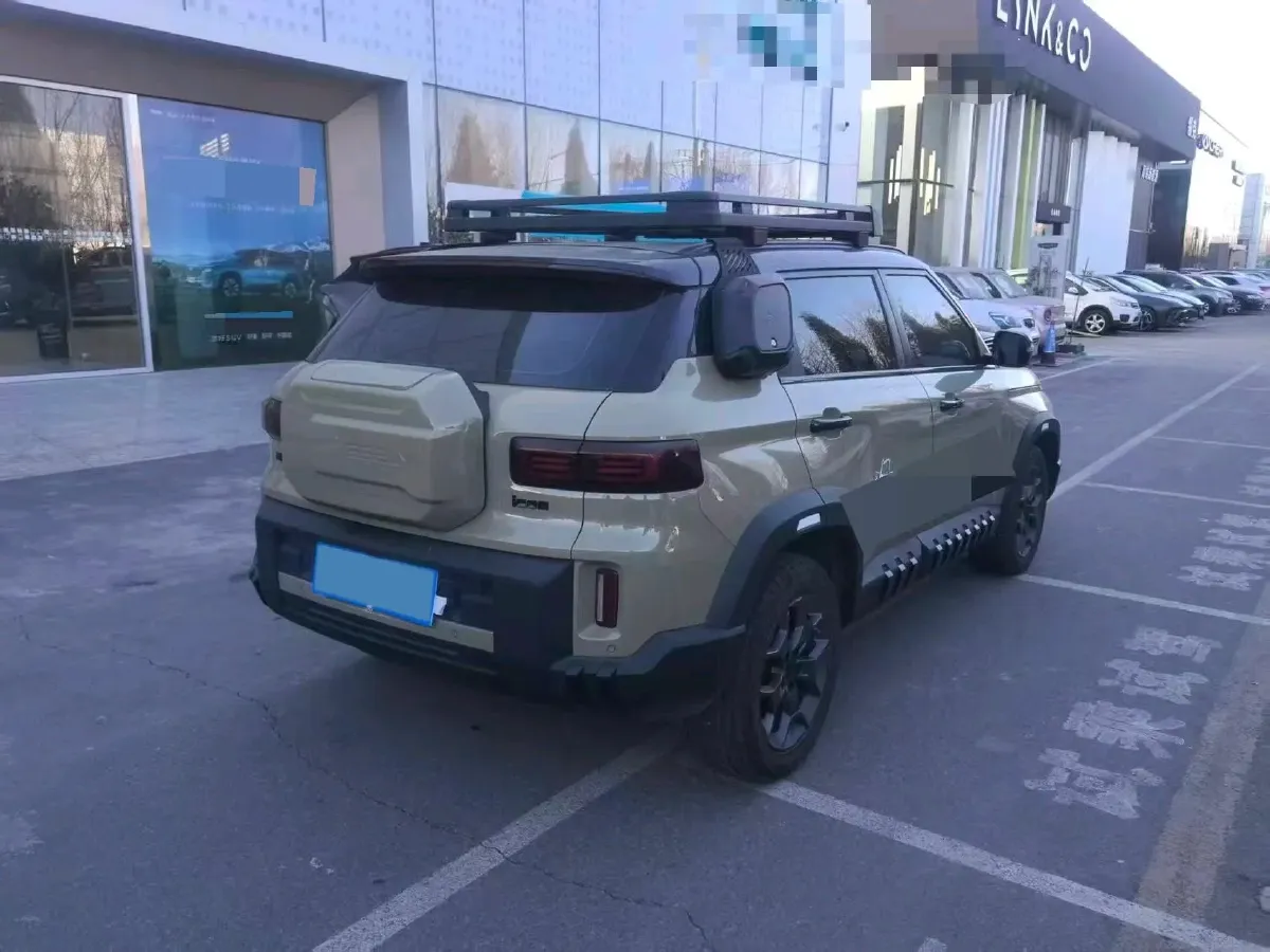 2025 Geely Cowboy 1.5T 181HP L4 7DCT,autocango,china used car exporter,china ev exporter,chinese used car exporter,chinese used ev exporter