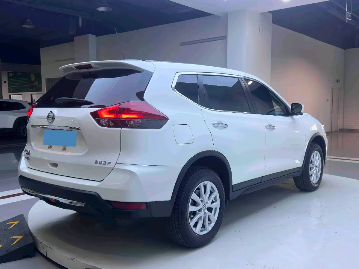 2023 Nissan X-Trail 2.0L 151HP L4 CVT,autocango,china used car exporter,china ev exporter,chinese used car exporter,chinese used ev exporter