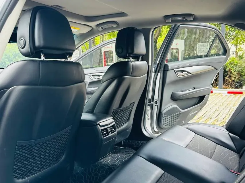 2017 Lincoln MKC 2.0T 203HP L4 6AT,autocango,china used car exporter,china ev exporter,chinese used car exporter,chinese used ev exporter