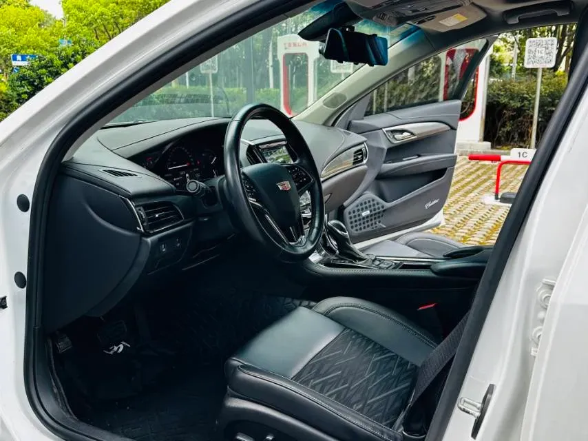 2017 Lincoln MKC 2.0T 203HP L4 6AT,autocango,china used car exporter,china ev exporter,chinese used car exporter,chinese used ev exporter