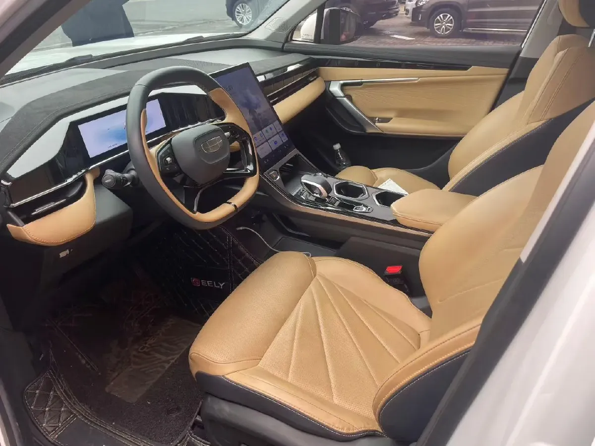 2023 Geely StarRay 1.5T 181HP L4 7DCT,autocango,china used car exporter,china ev exporter,chinese used car exporter,chinese used ev exporter