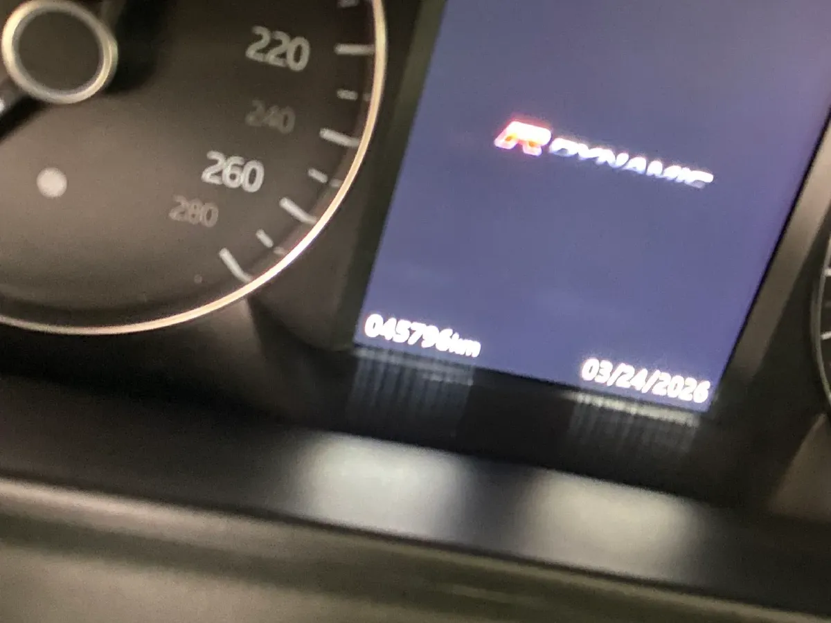 2020 Land Rover Range Rover Velar 2.0T 250HP L4 8AT,autocango,china used car exporter,china ev exporter,chinese used car exporter,chinese used ev exporter