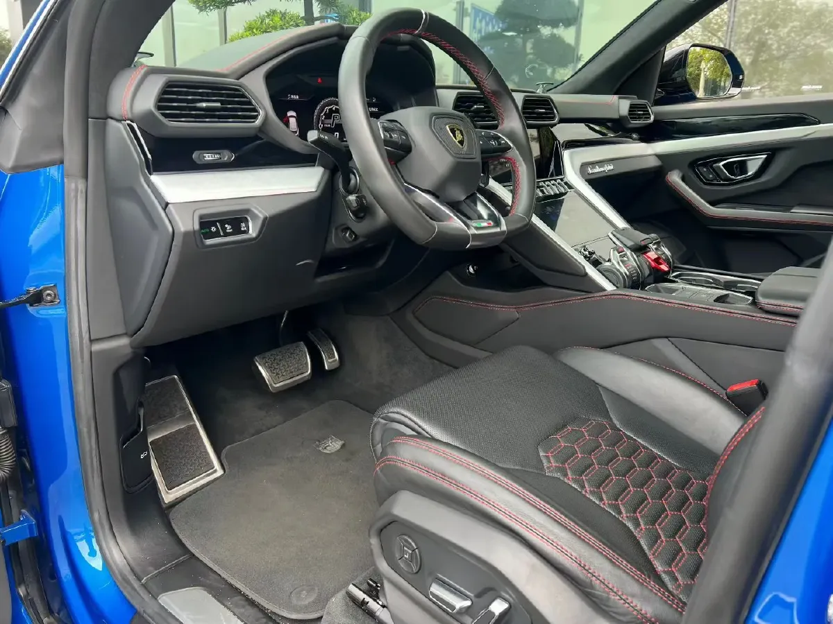 2021 Lamborghini Urus 4.0T 641HP V8 8AT,autocango,china used car exporter,china ev exporter,chinese used car exporter,chinese used ev exporter