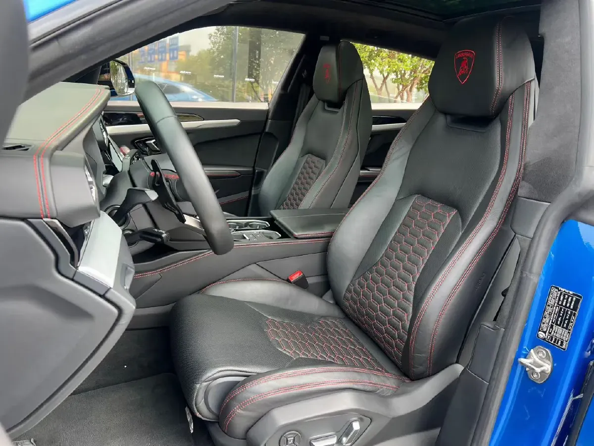 2021 Lamborghini Urus 4.0T 641HP V8 8AT,autocango,china used car exporter,china ev exporter,chinese used car exporter,chinese used ev exporter