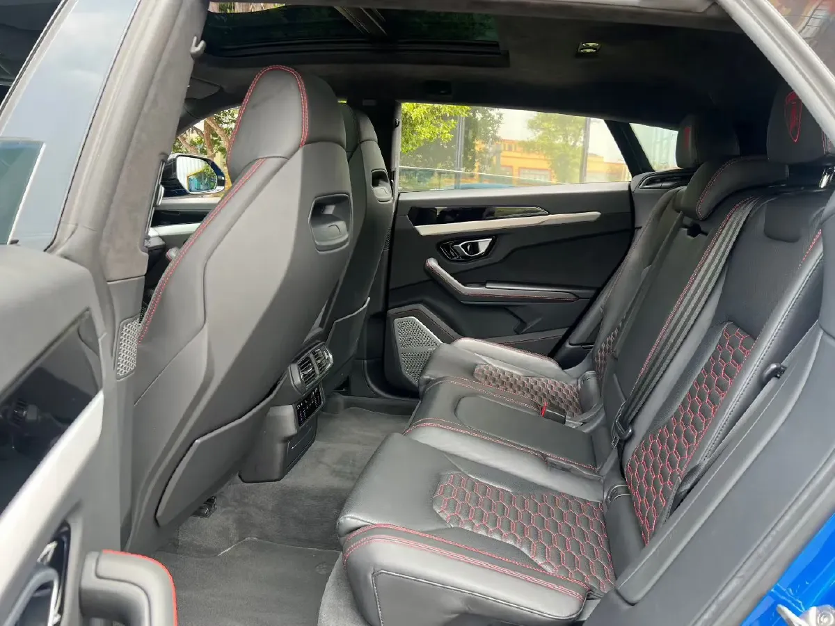 2021 Lamborghini Urus 4.0T 641HP V8 8AT,autocango,china used car exporter,china ev exporter,chinese used car exporter,chinese used ev exporter