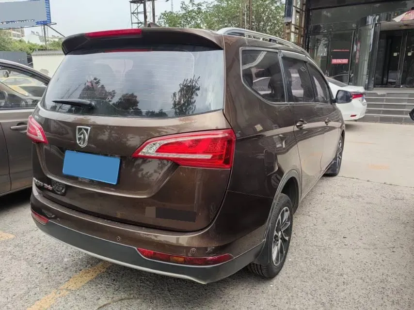 2017 SWM X7 1.5T 156HP L4 5MT,autocango,china used car exporter,china ev exporter,chinese used car exporter,chinese used ev exporter