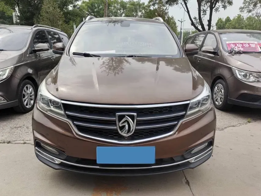 2017 SWM X7 1.5T 156HP L4 5MT,autocango,china used car exporter,china ev exporter,chinese used car exporter,chinese used ev exporter
