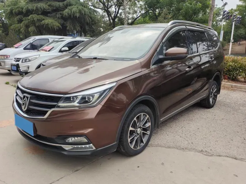 2017 SWM X7 1.5T 156HP L4 5MT,autocango,china used car exporter,china ev exporter,chinese used car exporter,chinese used ev exporter