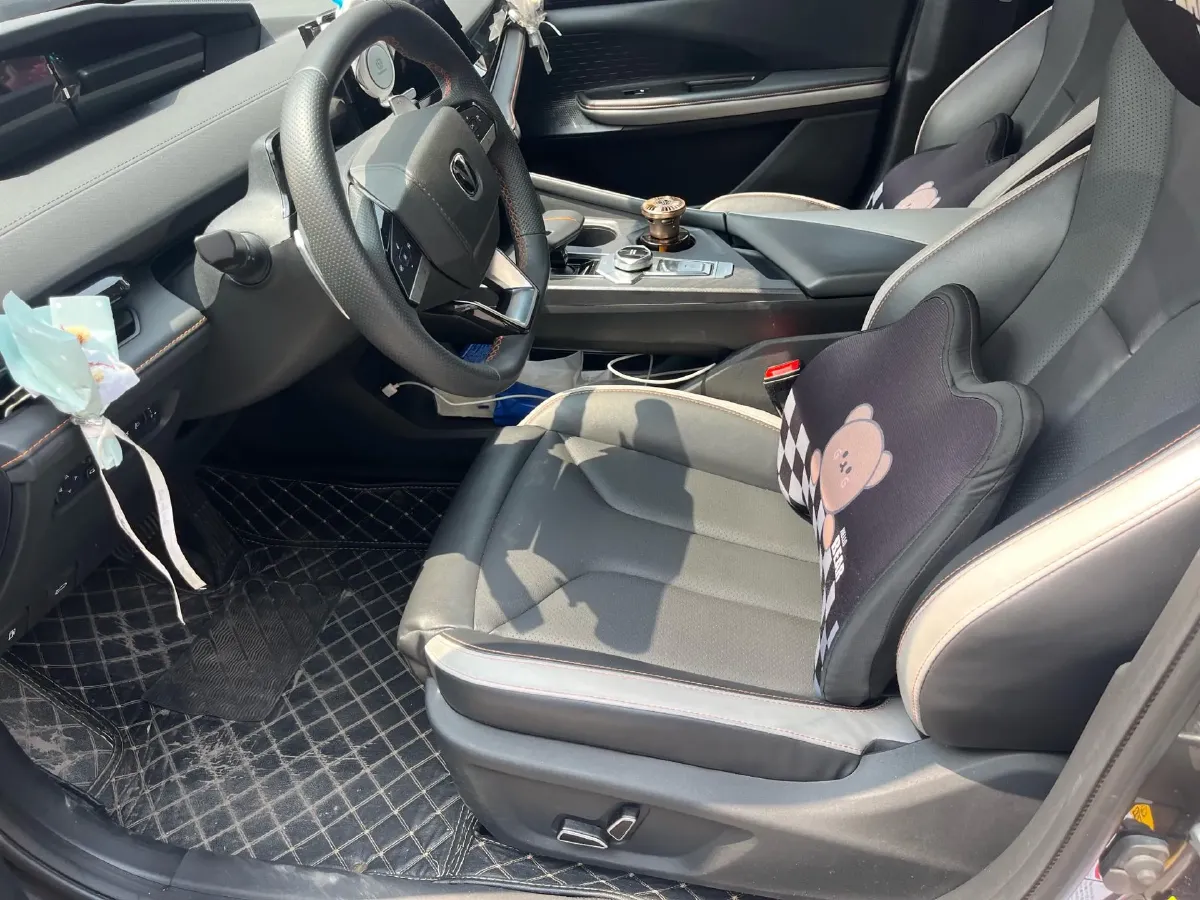 2023 ChangAn UNI-V 1.5T 188HP L4 7DCT,autocango,china used car exporter,china ev exporter,chinese used car exporter,chinese used ev exporter