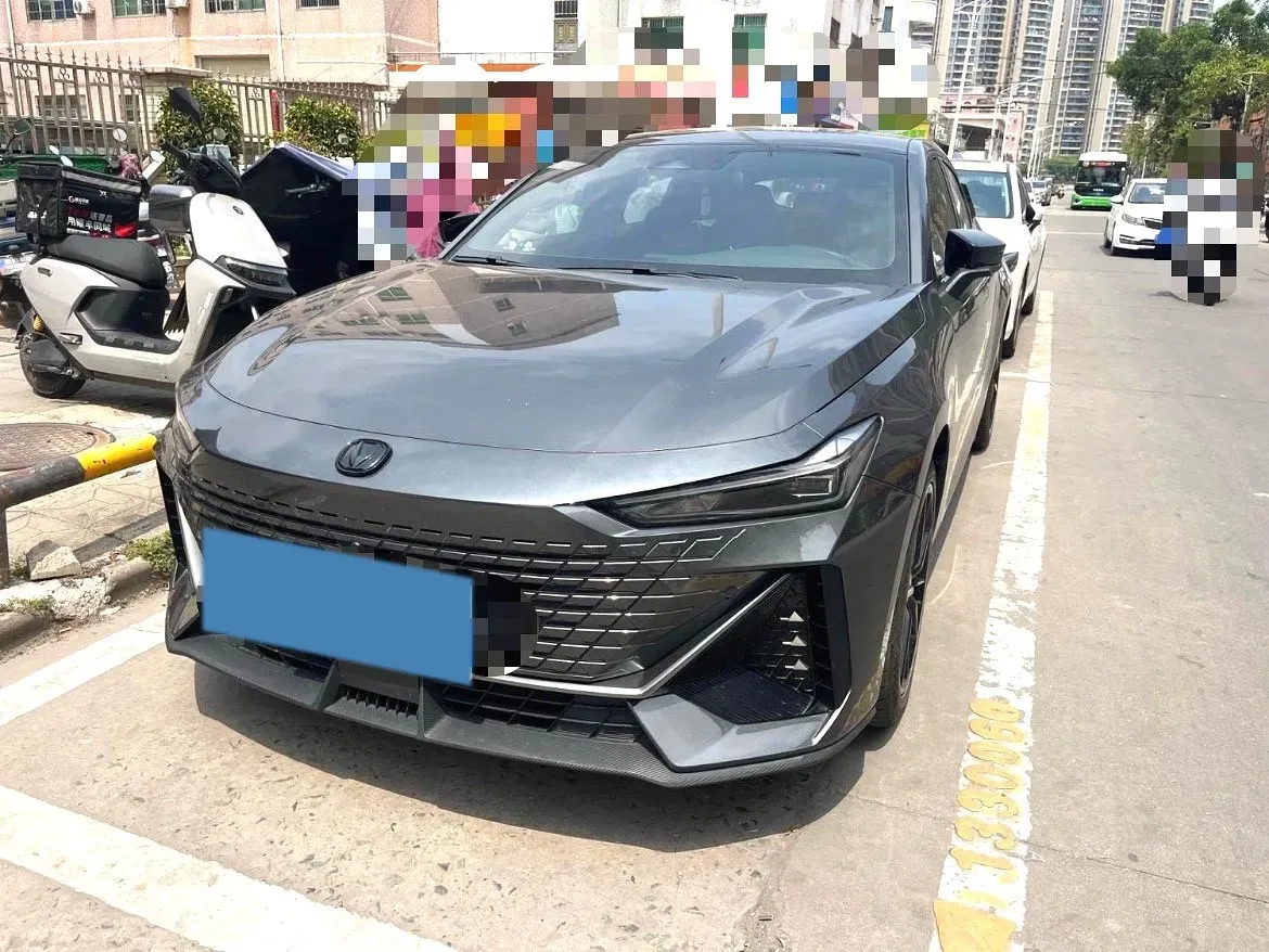 2023 ChangAn UNI-V 1.5T 188HP L4 7DCT,autocango,china used car exporter,china ev exporter,chinese used car exporter,chinese used ev exporter
