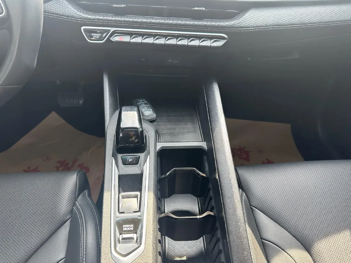 2022 Geely Binray 1.5T 181HP L4 7DCT,autocango,china used car exporter,china ev exporter,chinese used car exporter,chinese used ev exporter