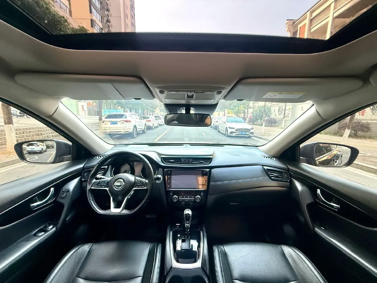 2021 Nissan X-Trail 2.0L 151HP L4 CVT,autocango,china used car exporter,china ev exporter,chinese used car exporter,chinese used ev exporter