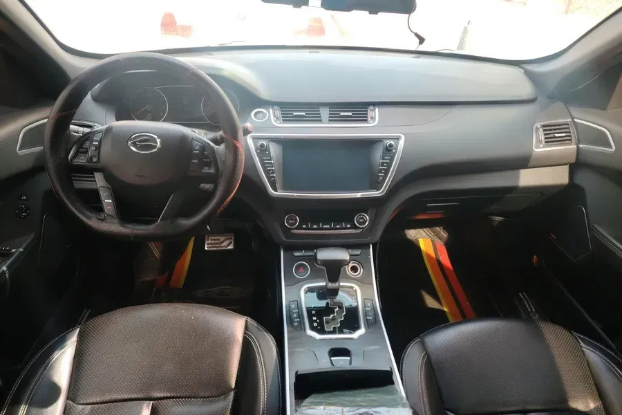 2018 Landwind X7 1.5T 163HP L4 8AT,autocango,china used car exporter,china ev exporter,chinese used car exporter,chinese used ev exporter