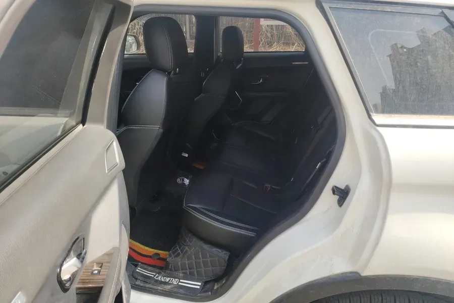 2018 Landwind X7 1.5T 163HP L4 8AT,autocango,china used car exporter,china ev exporter,chinese used car exporter,chinese used ev exporter