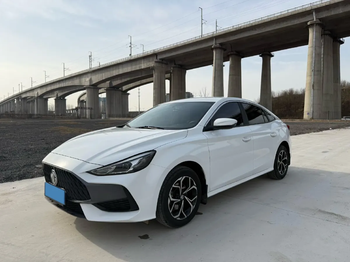 2023 MG 5 1.5L 129HP L4 5MT,autocango,china used car exporter,china ev exporter,chinese used car exporter,chinese used ev exporter