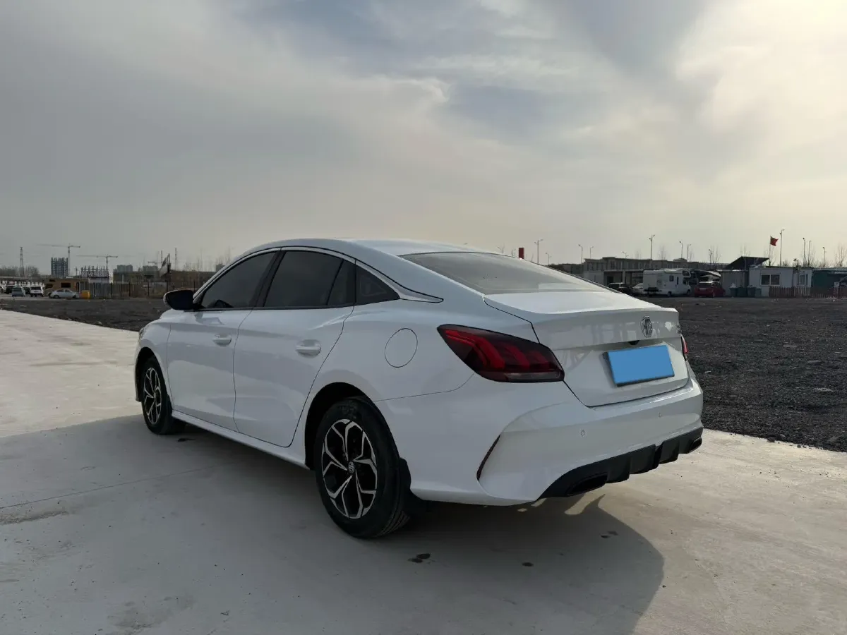 2023 MG 5 1.5L 129HP L4 5MT,autocango,china used car exporter,china ev exporter,chinese used car exporter,chinese used ev exporter