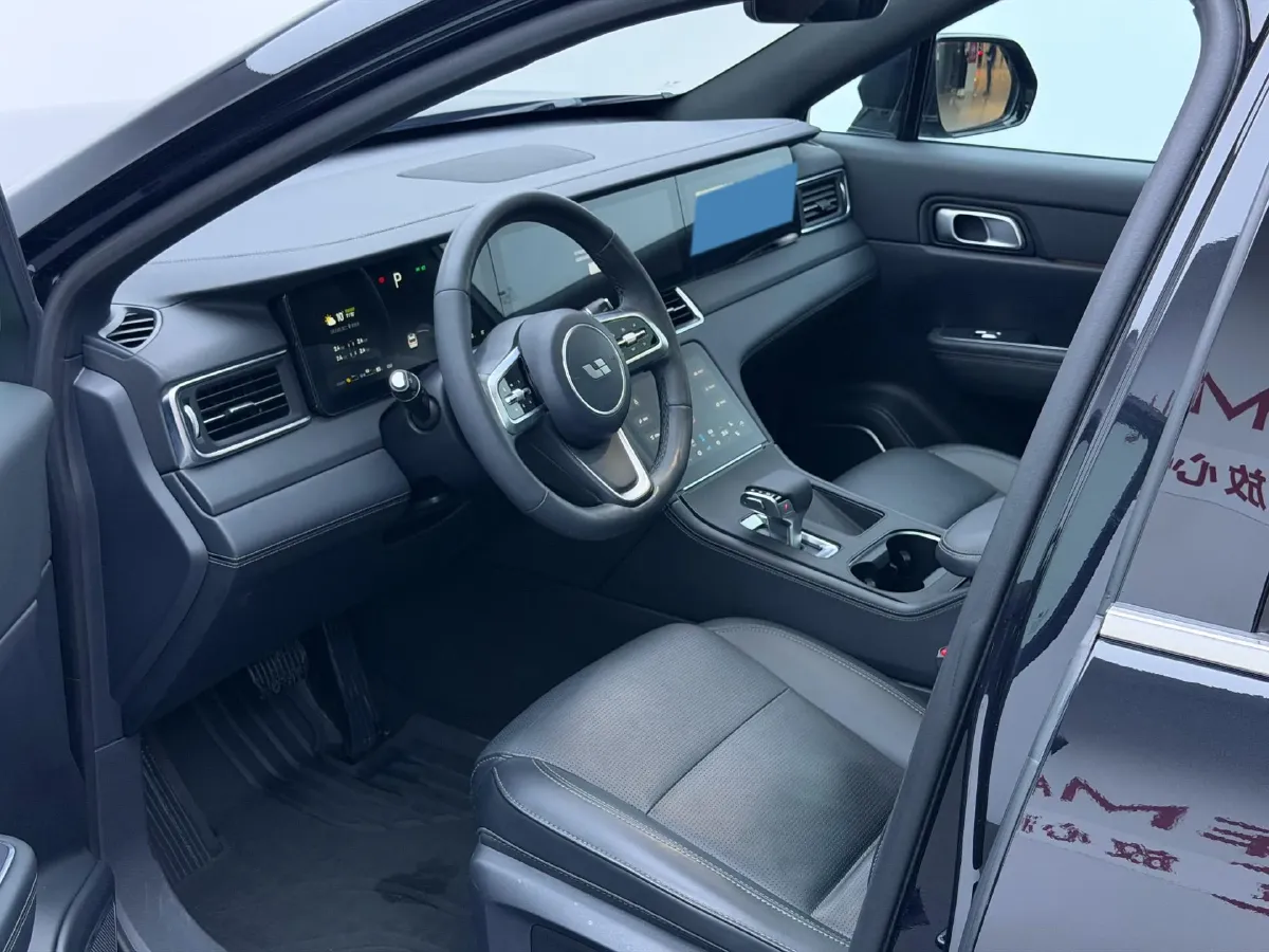 2021 Li ONE Range Extended 131HP REEV 40.5KWH,autocango,china used car exporter,china ev exporter,chinese used car exporter,chinese used ev exporter