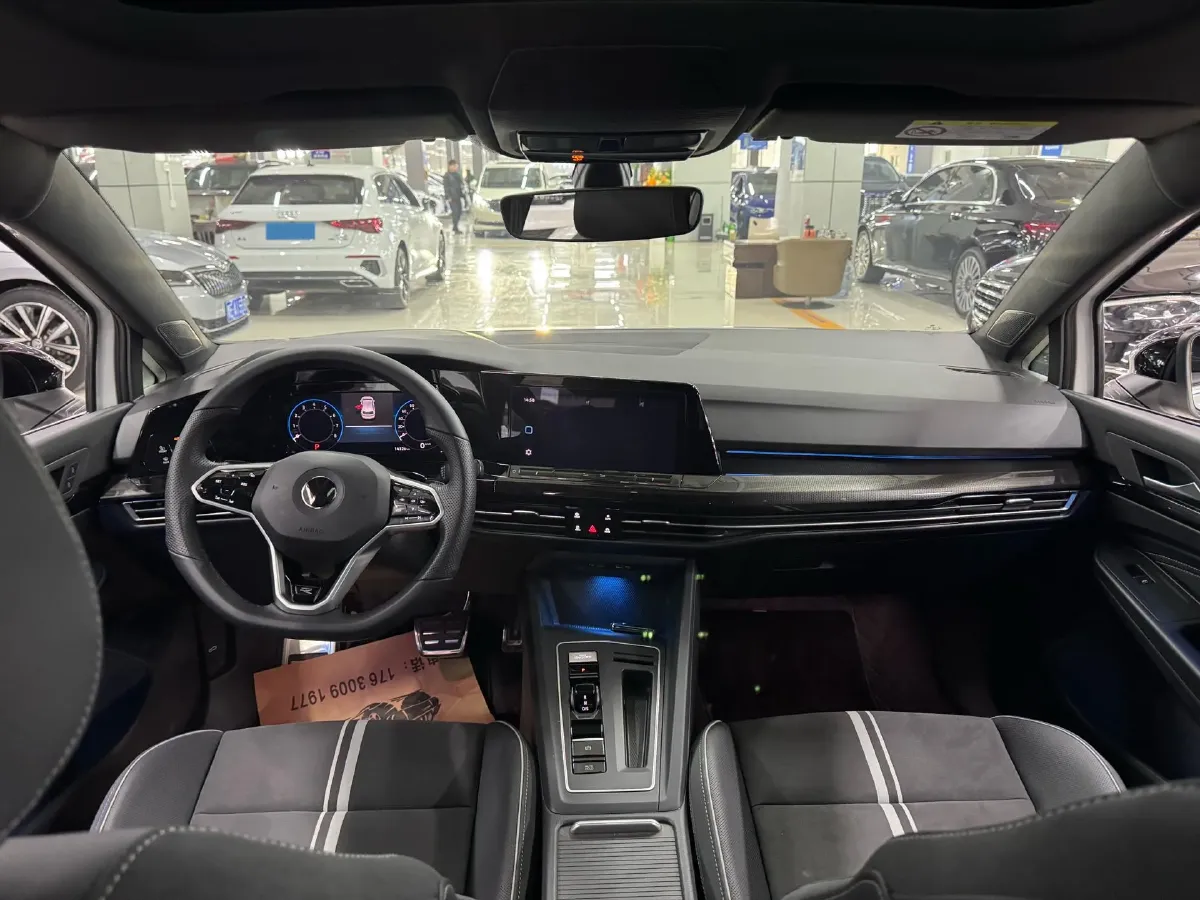 2023 Volkswagen Golf 1.4T 150HP L4 7DCT,autocango,china used car exporter,china ev exporter,chinese used car exporter,chinese used ev exporter