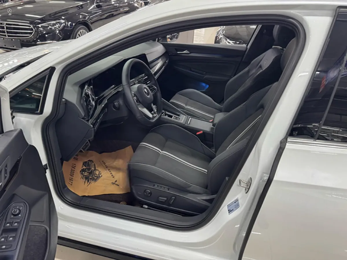 2023 Volkswagen Golf 1.4T 150HP L4 7DCT,autocango,china used car exporter,china ev exporter,chinese used car exporter,chinese used ev exporter