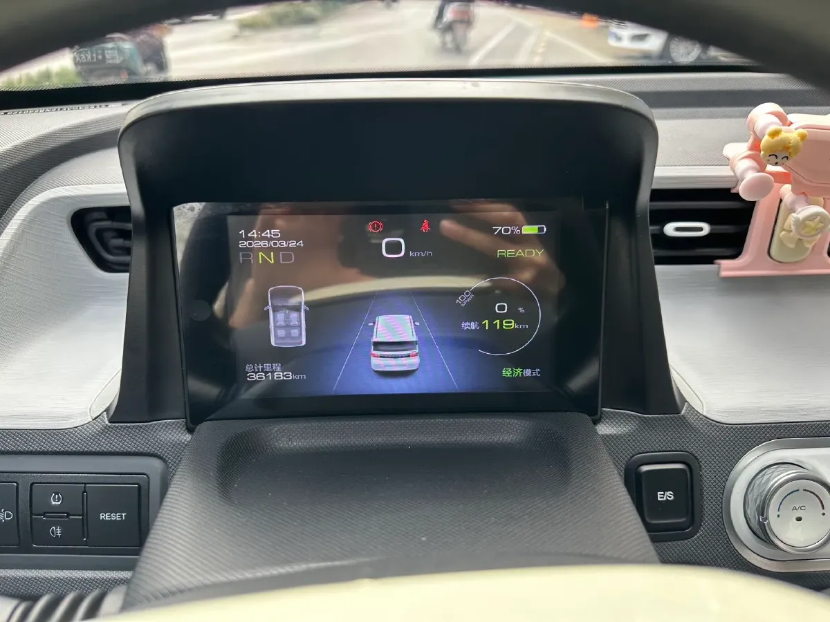 2022 WuLing HongGuang MINI EV BEV 13.9KWH,autocango,china used car exporter,china ev exporter,chinese used car exporter,chinese used ev exporter