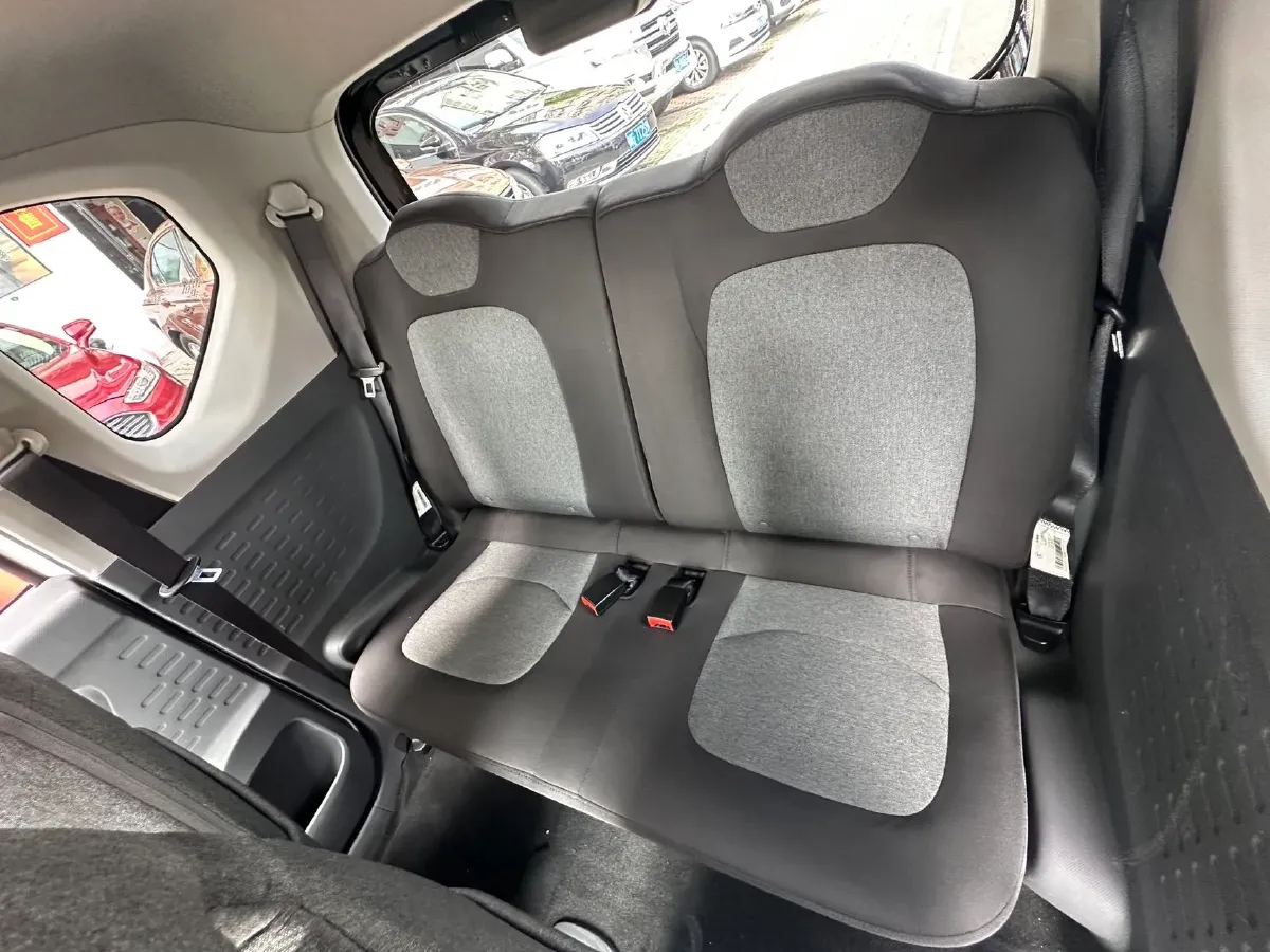 2022 WuLing HongGuang MINI EV BEV 13.9KWH,autocango,china used car exporter,china ev exporter,chinese used car exporter,chinese used ev exporter