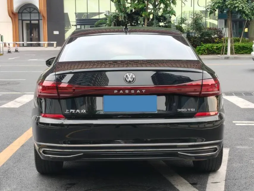 2024 Volkswagen Passat 2.0T 220HP L4 7DCT,autocango,china used car exporter,china ev exporter,chinese used car exporter,chinese used ev exporter