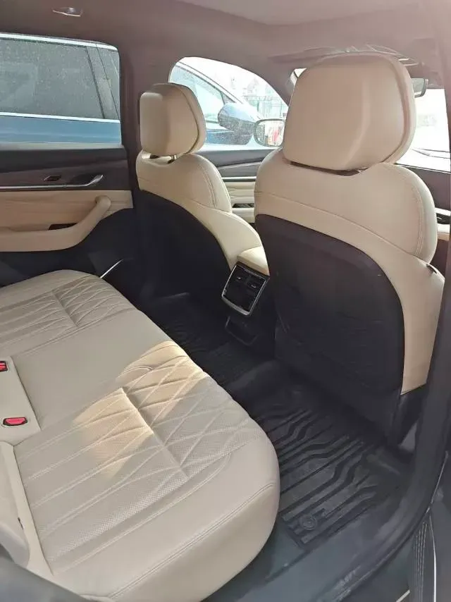 2025 Geely Monjaro 2.0T 238HP L4 8AT,autocango,china used car exporter,china ev exporter,chinese used car exporter,chinese used ev exporter