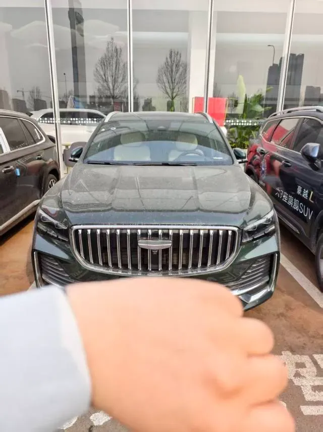 2025 Geely Monjaro 2.0T 238HP L4 8AT,autocango,china used car exporter,china ev exporter,chinese used car exporter,chinese used ev exporter