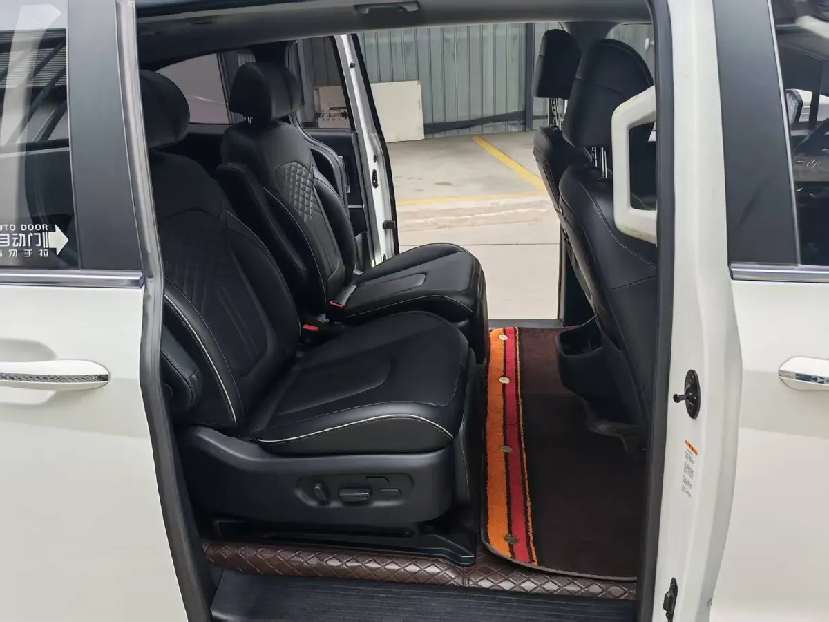 2021 Hyundai Custo 2.0T 236HP L4 8AT,autocango,china used car exporter,china ev exporter,chinese used car exporter,chinese used ev exporter