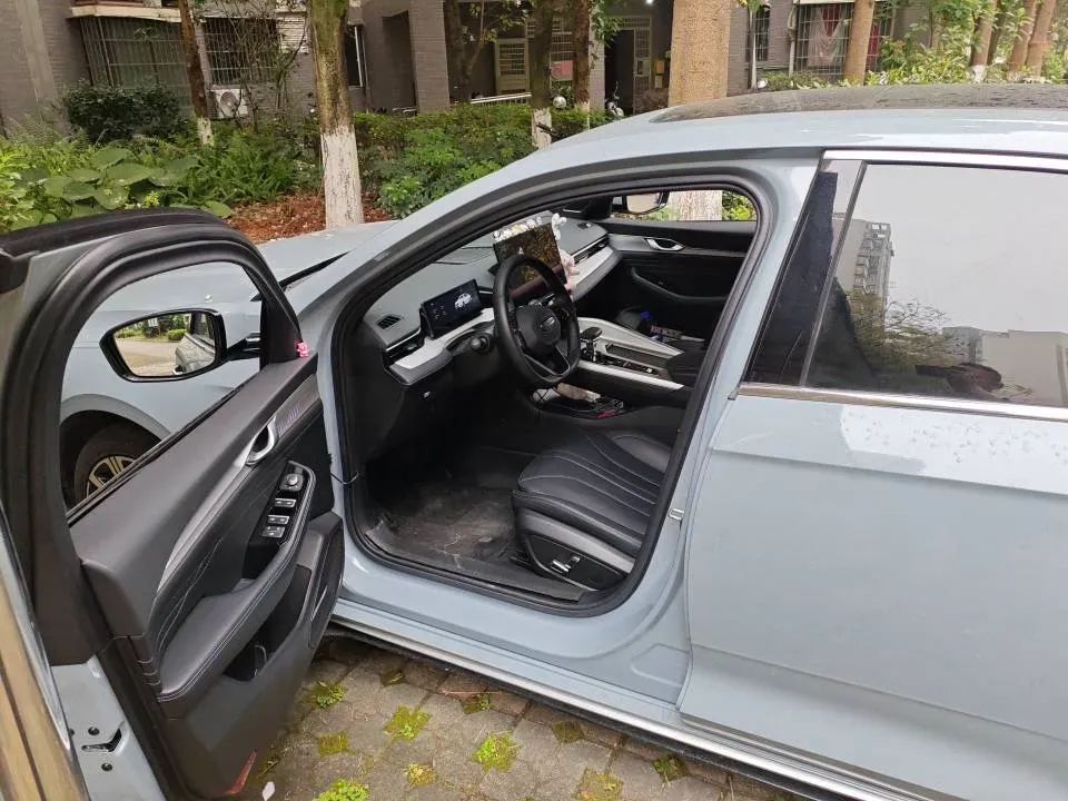 2025 Geely Preface 1.5T 181HP L4 7DCT,autocango,china used car exporter,china ev exporter,chinese used car exporter,chinese used ev exporter