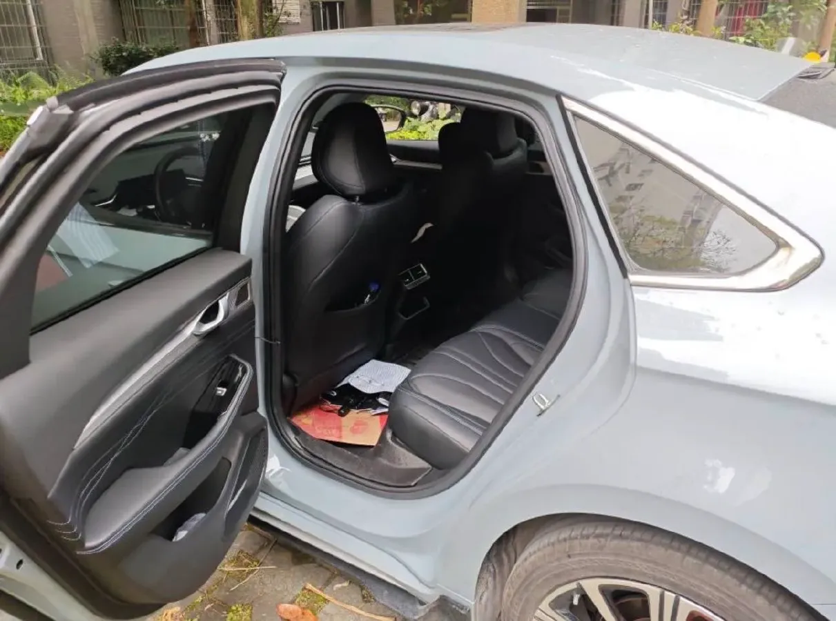 2025 Geely Preface 1.5T 181HP L4 7DCT,autocango,china used car exporter,china ev exporter,chinese used car exporter,chinese used ev exporter