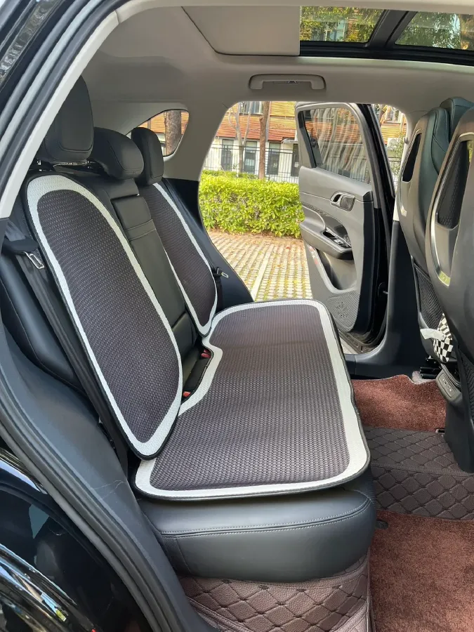 2023 HongQi HS3 1.5T 169HP L4 7DCT,autocango,china used car exporter,china ev exporter,chinese used car exporter,chinese used ev exporter