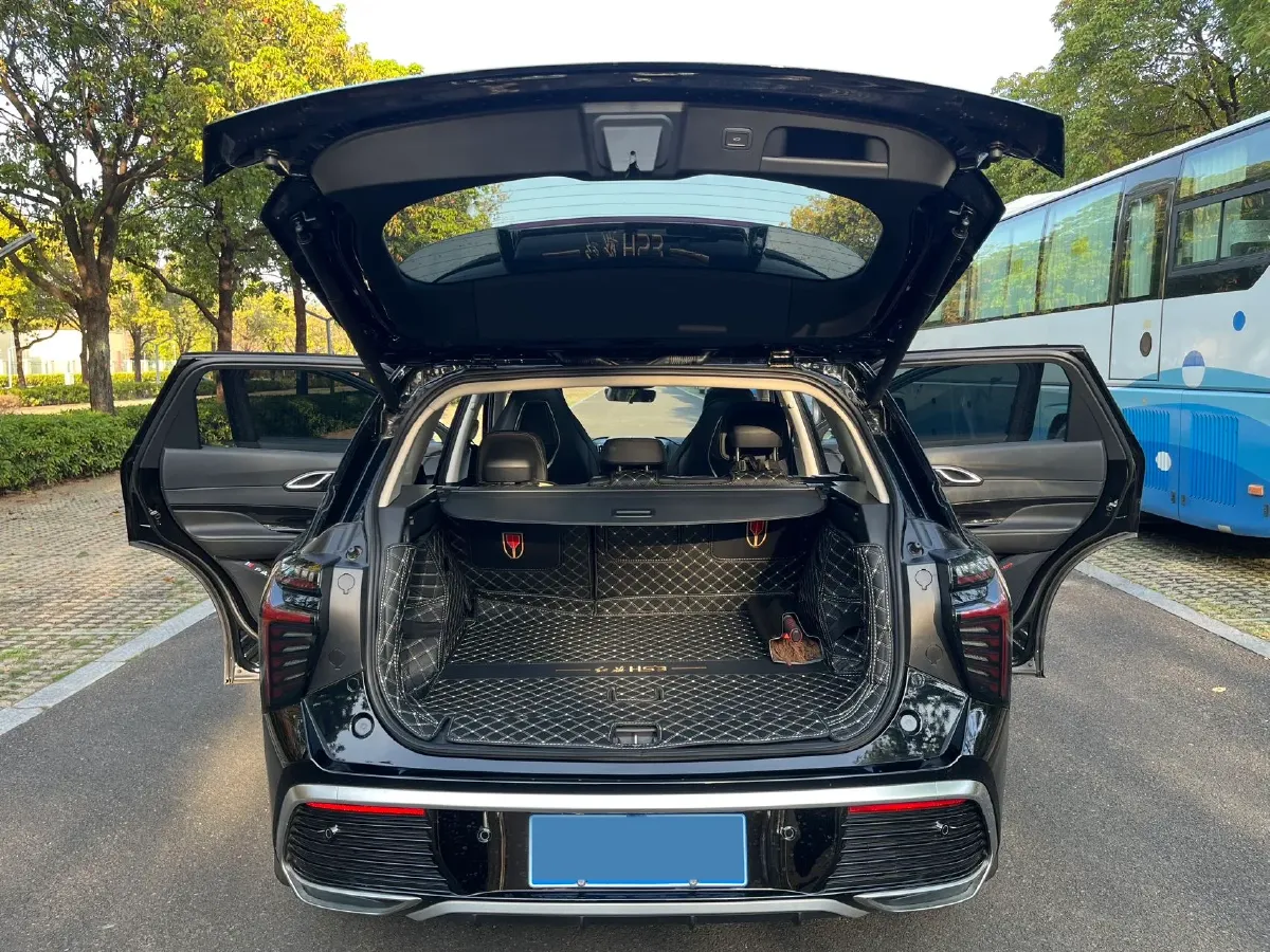 2023 HongQi HS3 1.5T 169HP L4 7DCT,autocango,china used car exporter,china ev exporter,chinese used car exporter,chinese used ev exporter